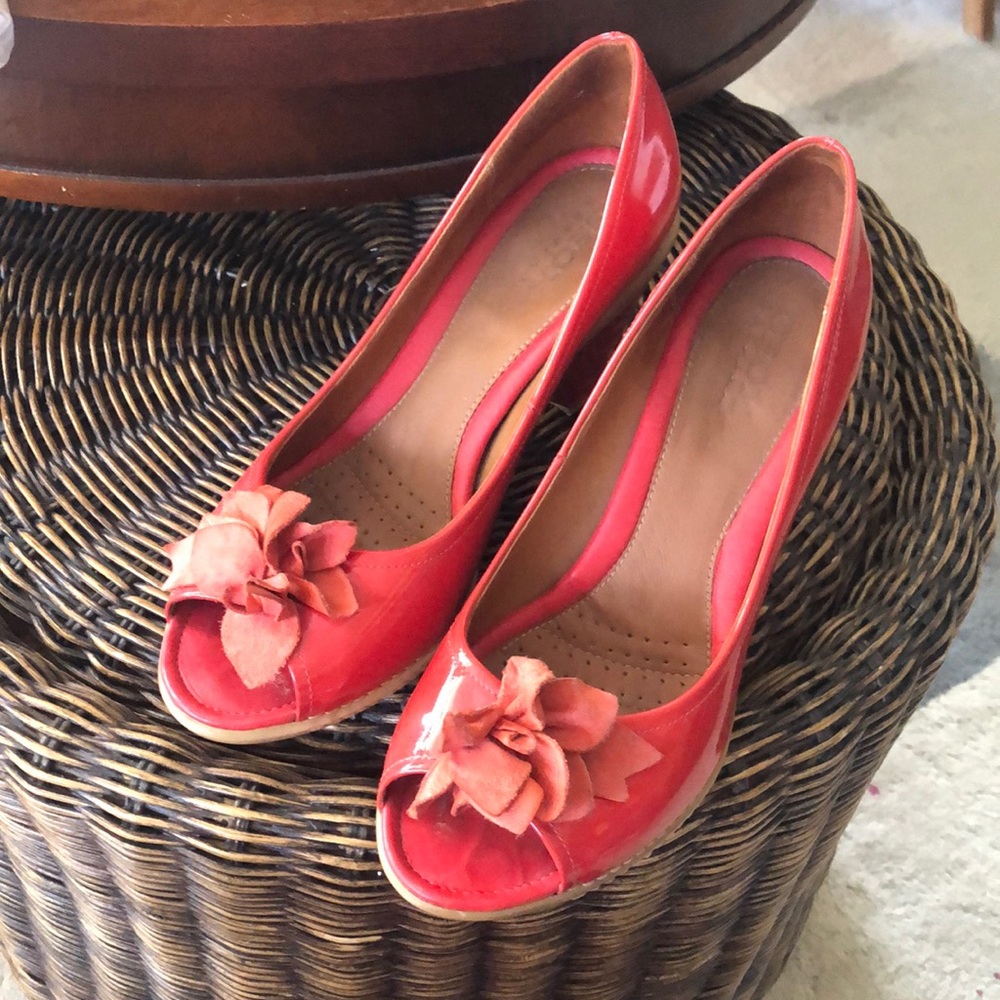 GEOX Patent Red Orange Comfortable Heels, 9